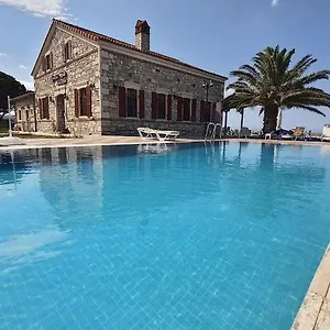  Otel Lavantali Konak Restoran